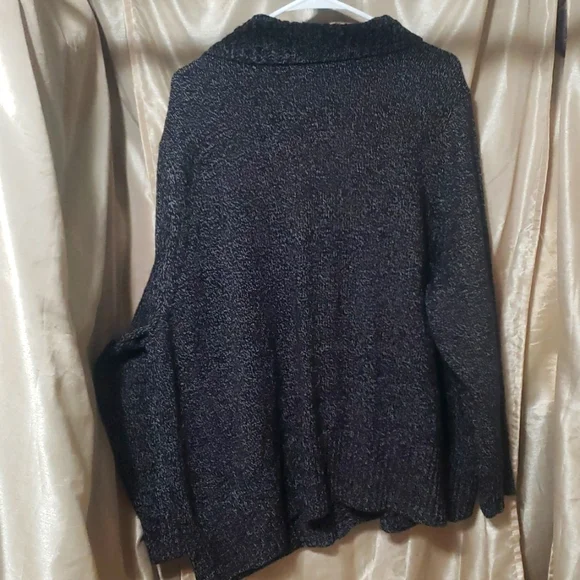 Karen Scott. Woman. Beautiful Heathered Dark Gray Cardigan;  Button Up. Size 3X - Picture 9 of 12